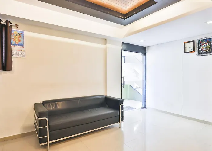 Hotel O Apollo Ahmedabad